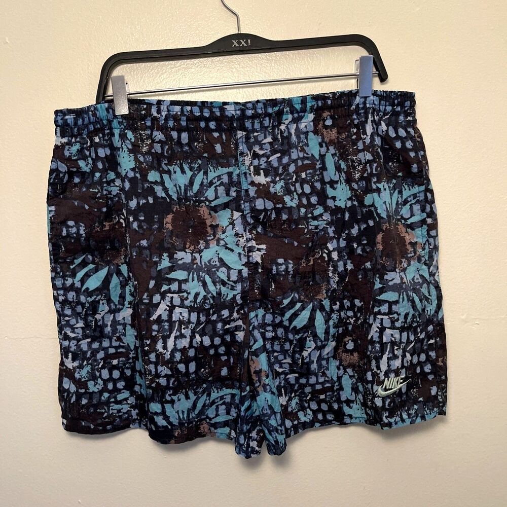 NIKE Vintage 90s Nylon Lined Embroidered Logo Geometric Print Shorts, Blue- L